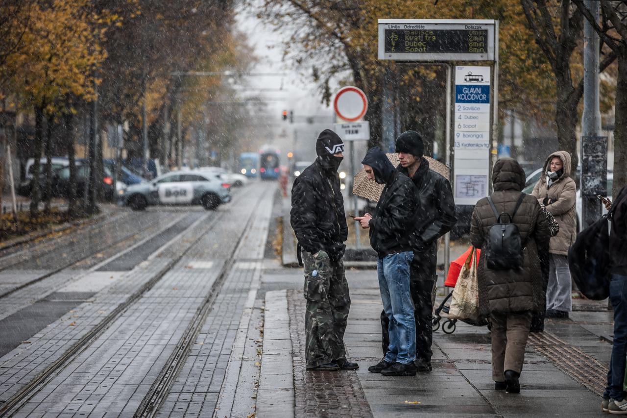 Snježni ugođaj u centru Zagreba