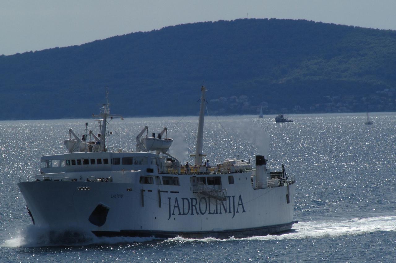 Jadrolinijin brod Lastovo