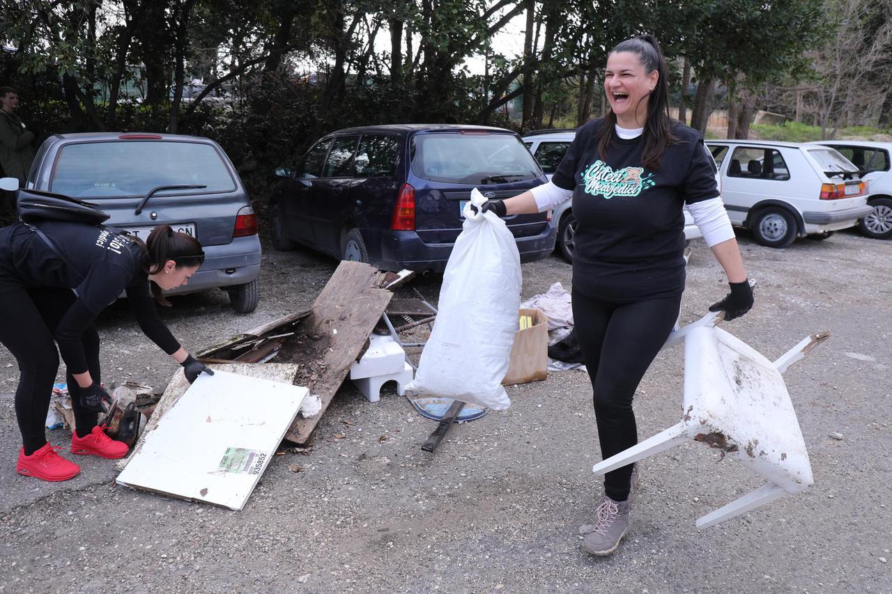 Split: Ekološka akcija Rezolucije Z na Spinutu 