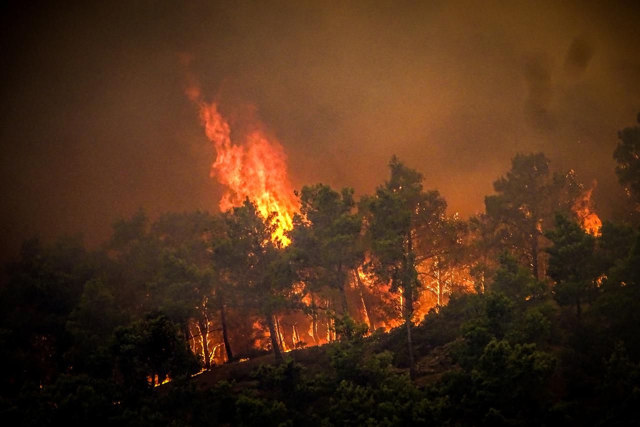 Požar na grčkom otoku Rodosu