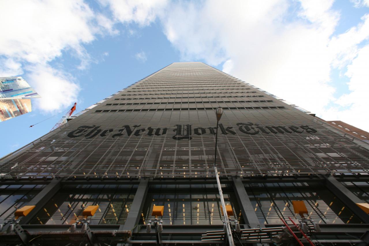 \'The NY Times building at 620 Eighth Avenue.  Exterior of the new New York Times headquarters in Manhattan.  CREDIT: Fred R. Conrad/The New York Times\'