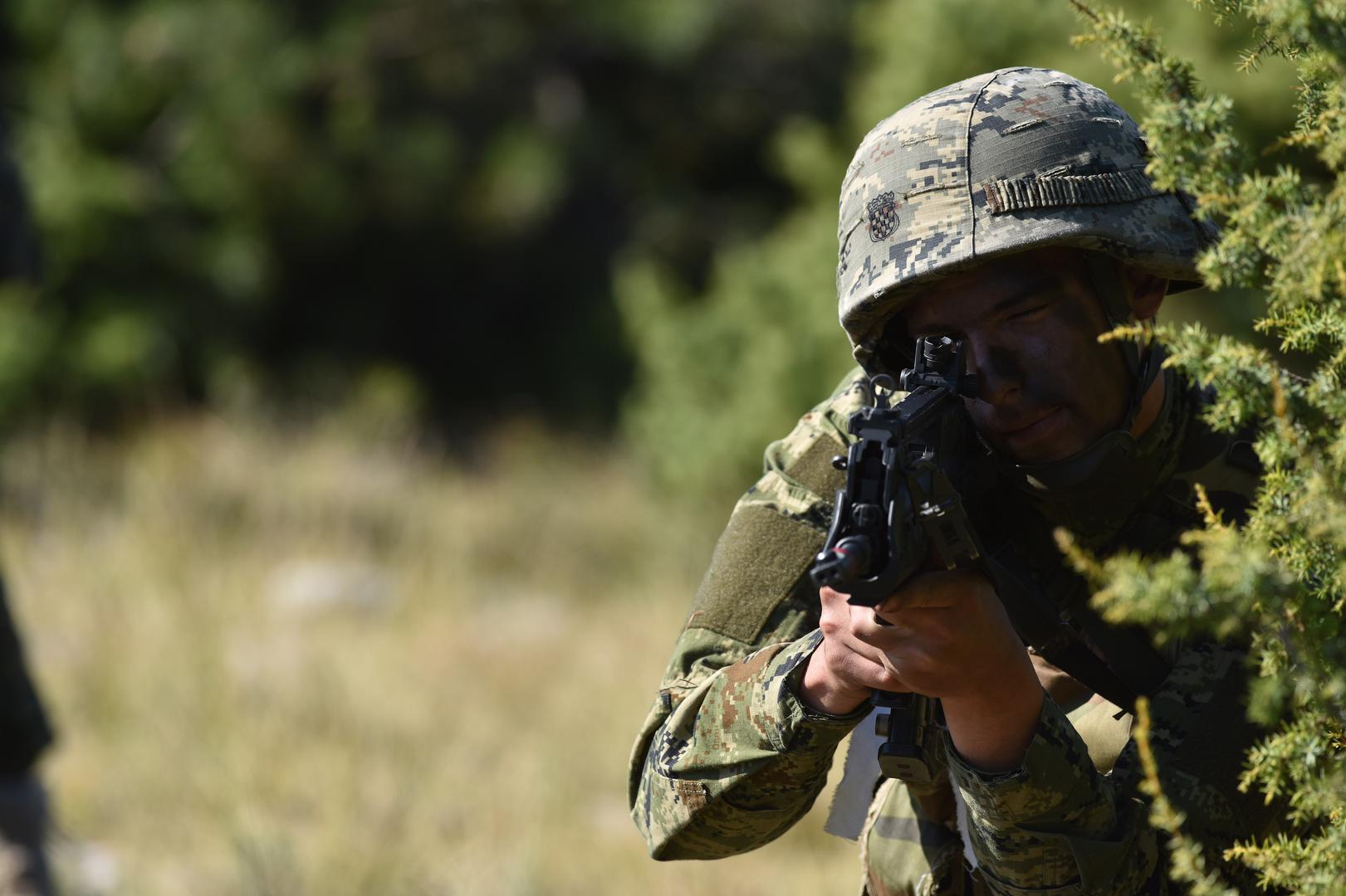 Zamjenik zapovjednika Inženjerijske bojne satnik Robert Budimir Bekan kazao je kako su u potpunosti ostvareni ciljevi prvoga dana vježbe.