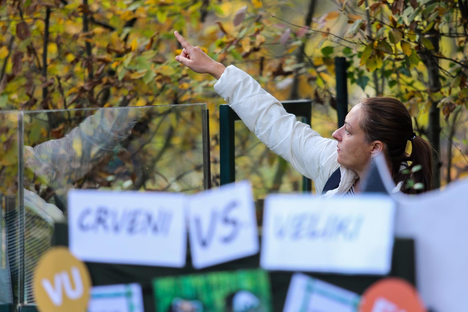 Zanimljivo je bilo i to da su prvih 100 posjetitelja koji su na sebi imali neki crveni odjevni predmet dobili poster crvenog pande na poklon.