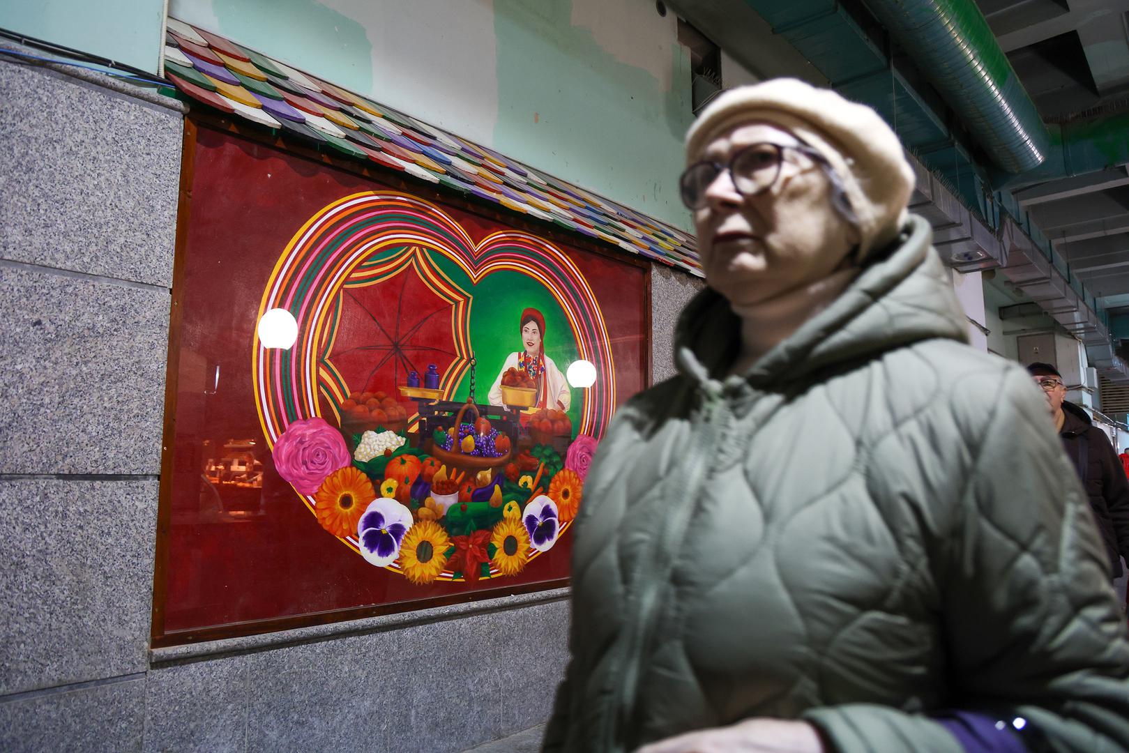 "Voljela bih da mural prenese vedrinu i toplinu s kojom je i nastajao, te da potakne posjetitelje da zastanu, promotre detalje i osjete povezanost s prostorom i pričom koju on nosi“, kazala je autorica.