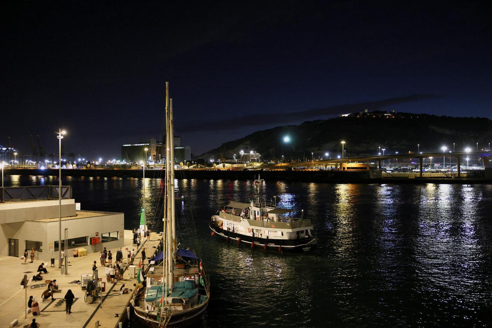 Greta Thunberg and other members of the Global Sumud Flotilla depart to Gaza from the port of Barcelona, Spain, September 1, 2025. REUTERS/Nacho Doce Photo: NACHO DOCE/REUTERS