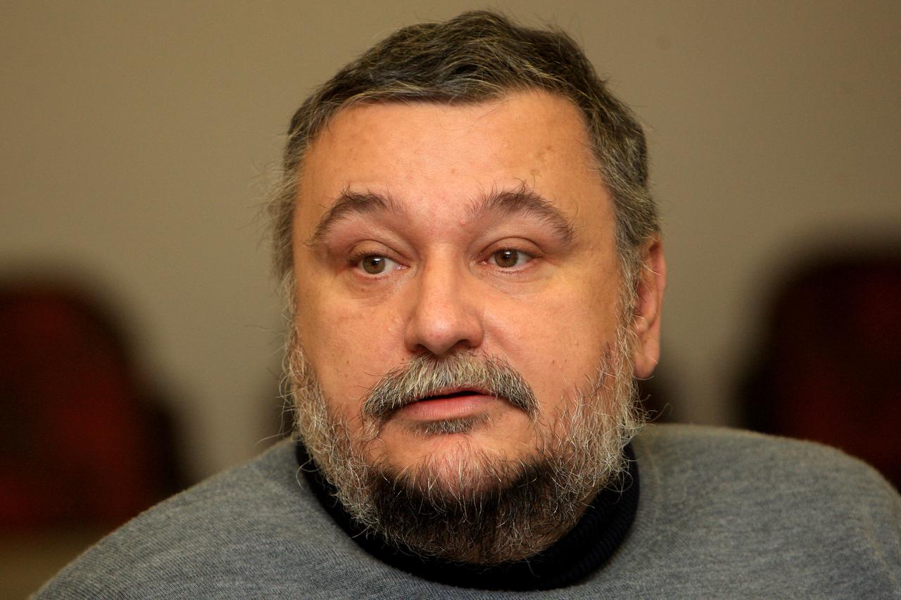 DAVOR GJENERO