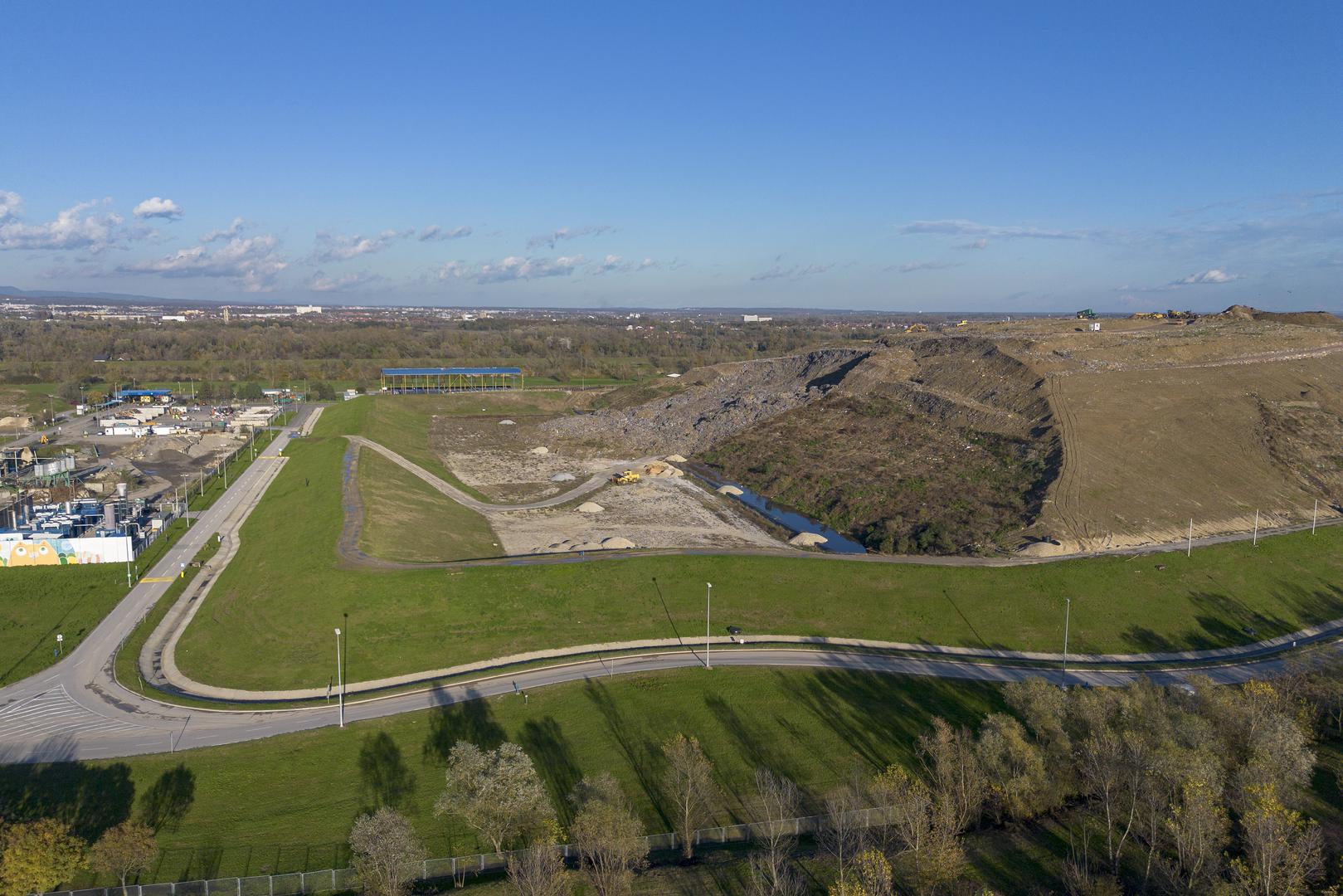 15.11.2023., Zagreb - Fotografija iz zraka odrona smeca na odlagalistu otpada Jakusevac. Photo: Luka stanzl/PIXSELL