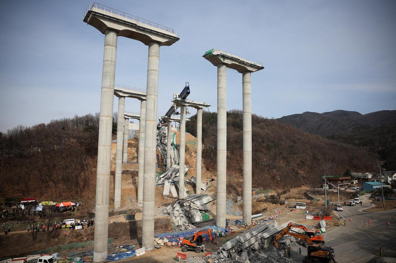 Salvage operation at a collapsed highway construction site in Cheonan