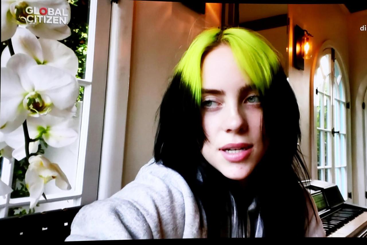Lady Gaga et l'association Global Citizen ont organisé un concert virtuel planétaire intitulé "One World: Together At Home" (un monde: ensemble chez soi).