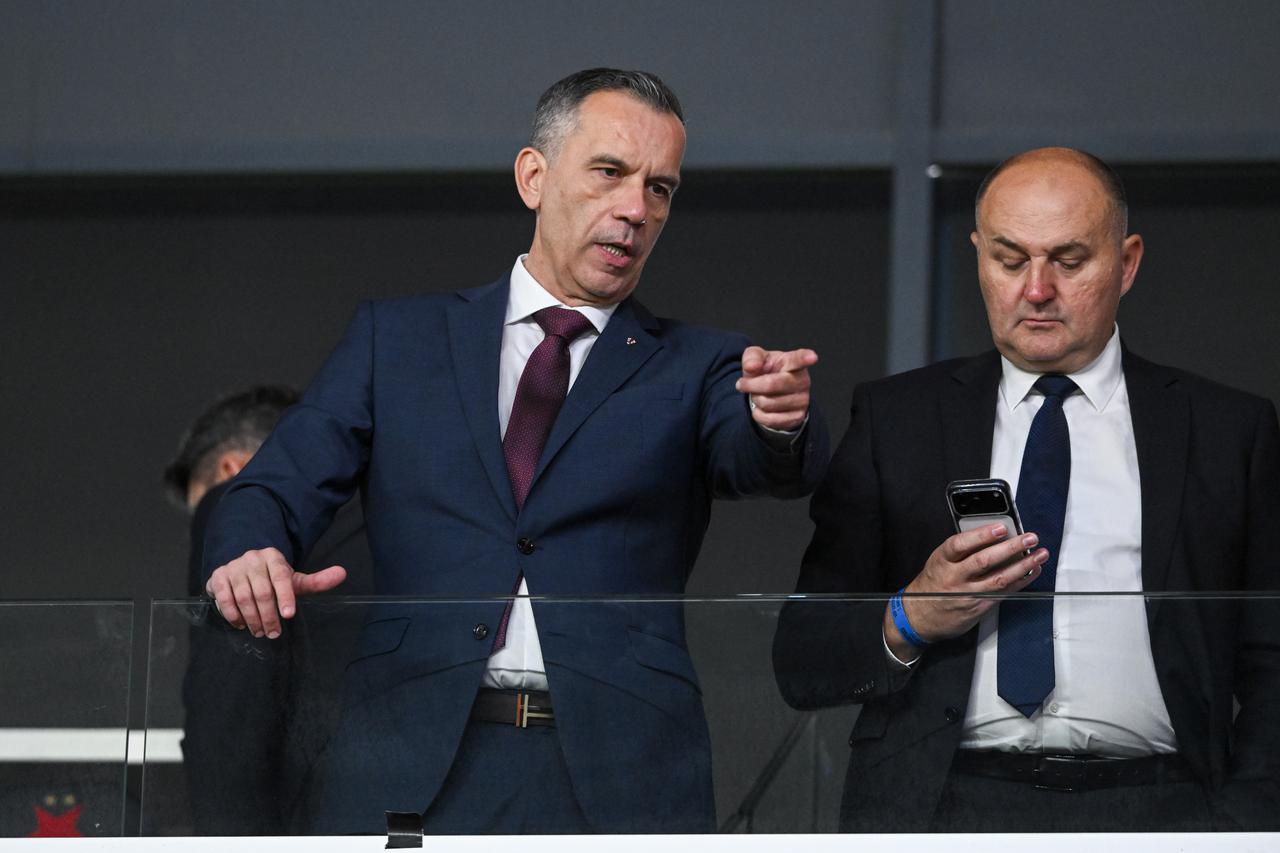 Prag: VIP tribina tijekom susreta Češke i Hrvatske u kvalifikacijama za FIFA Svjetsko prvenstvo