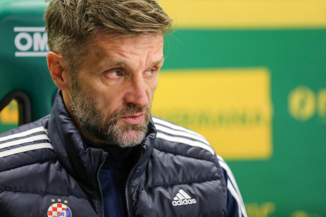 Pula: Igor Bišćan održao konferenciju za medije nakon utakmice, Istra - Dinamo