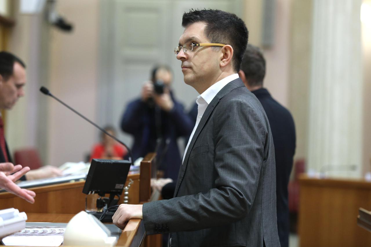 Branimir Bunjac upozorava na mirovinsku reformu koju provodi Vlada