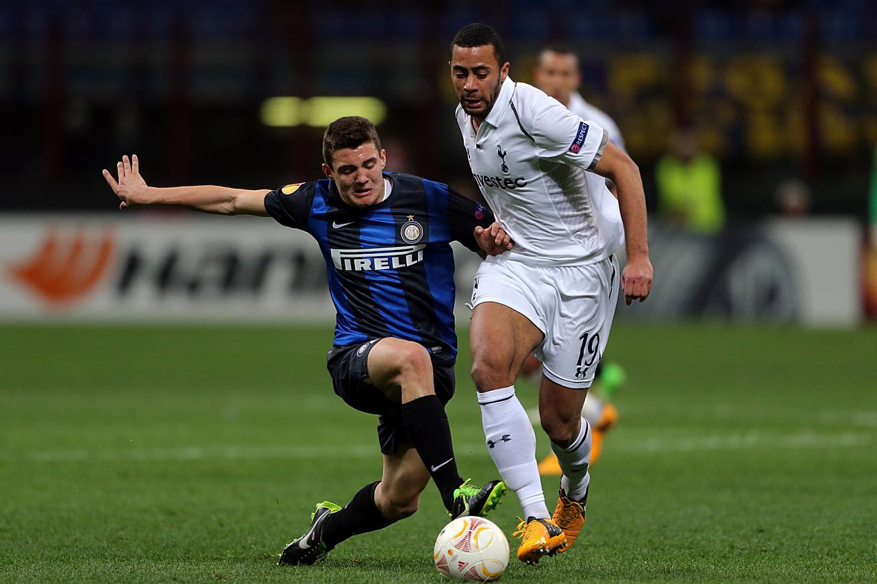 Soccer - UEFA Europa League - Round of 16 - Second Leg - Inter Milan v Tottenham Hotspur - Stadio Giuseppe MeazzaInter Milan's Mateo Kovacic (left) and Tottenham Hotspur's Mousa Dembele battle for the ballNick Potts Photo: Press Association/PIXSELL