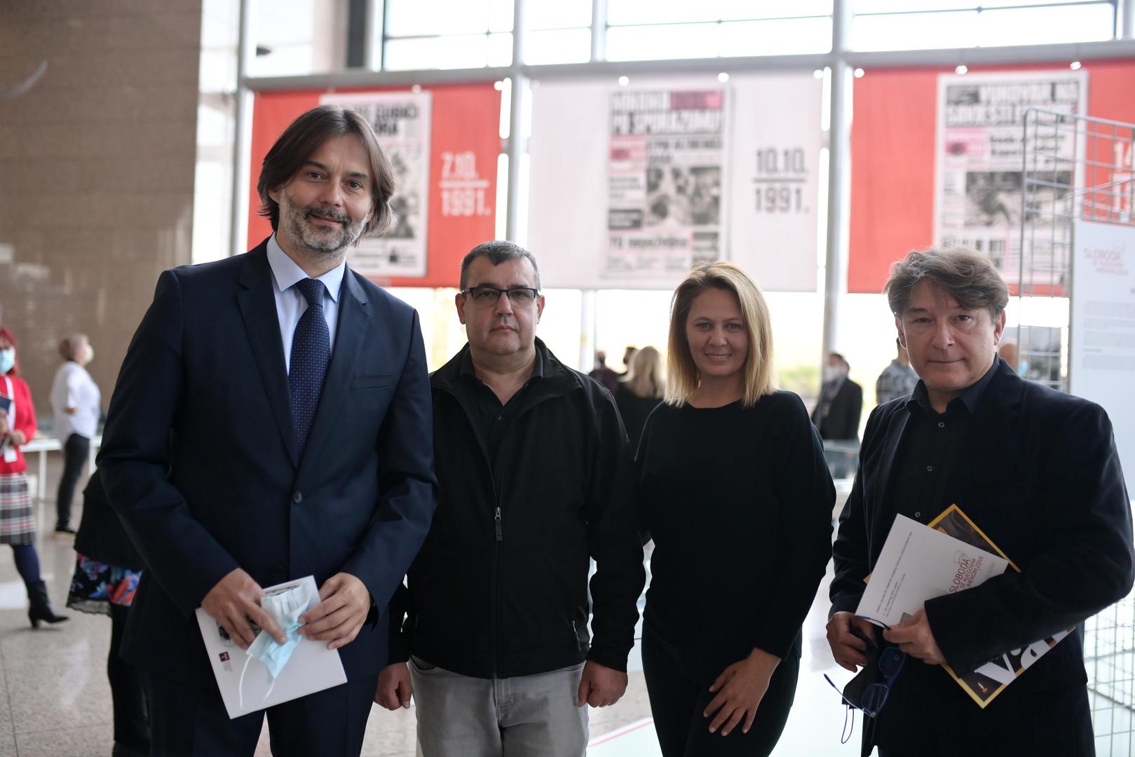 04.11.2021.,Zagreb - U Nacionalnoj i sveucilisnoj knjiznici otvorena je  izlozba "Sloboda se njegovim imenom zove", u povodu 30. obljetnice stradanja Vukovara. NSK izlozbu priredjuje u suradnji s Vecernjim listom, Gradskom knjiznicom Vukovar i udrugom za promicanje kulture povijesti Kliofest.