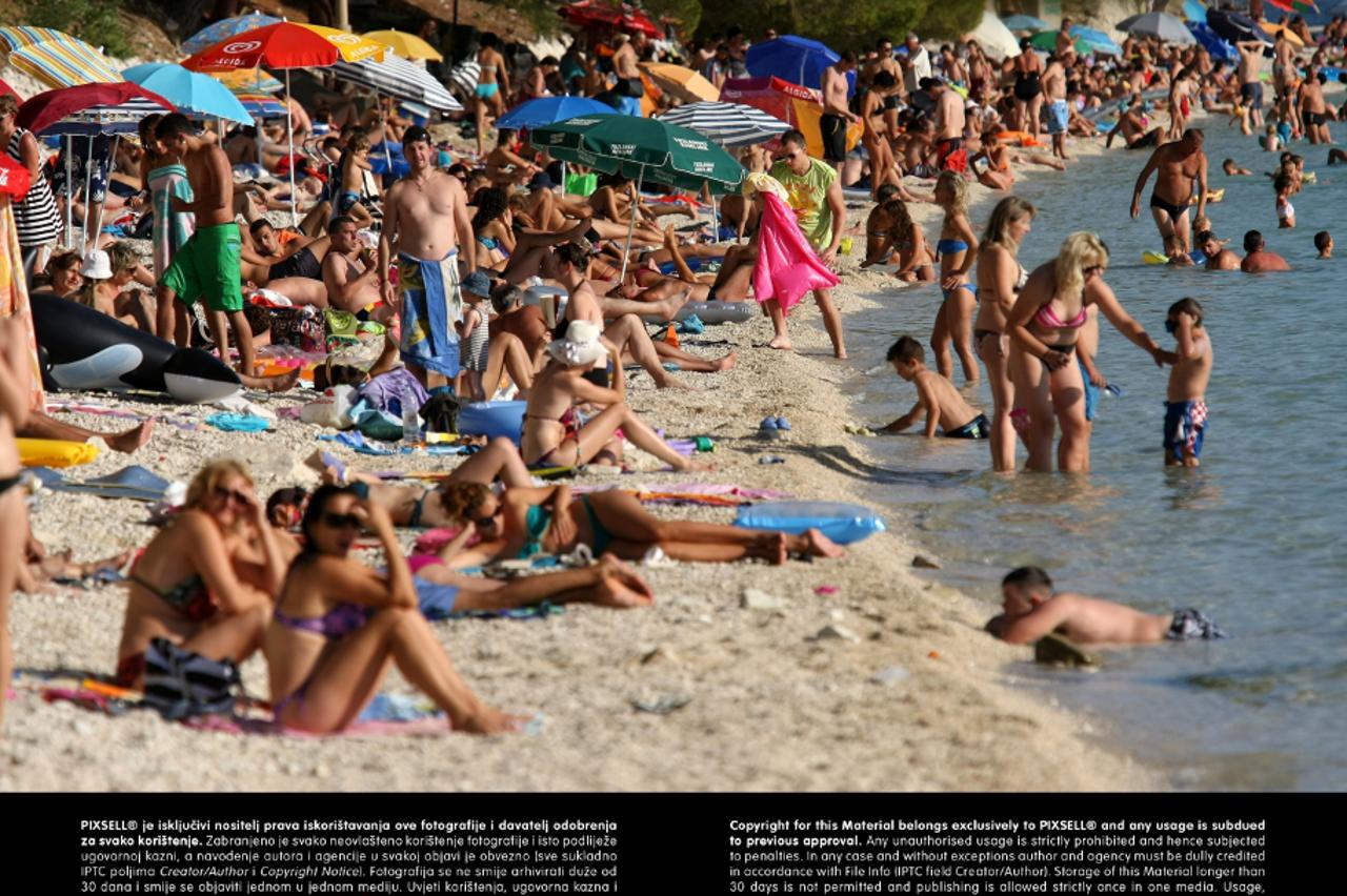 turisti,plaža,jadransko more,portal