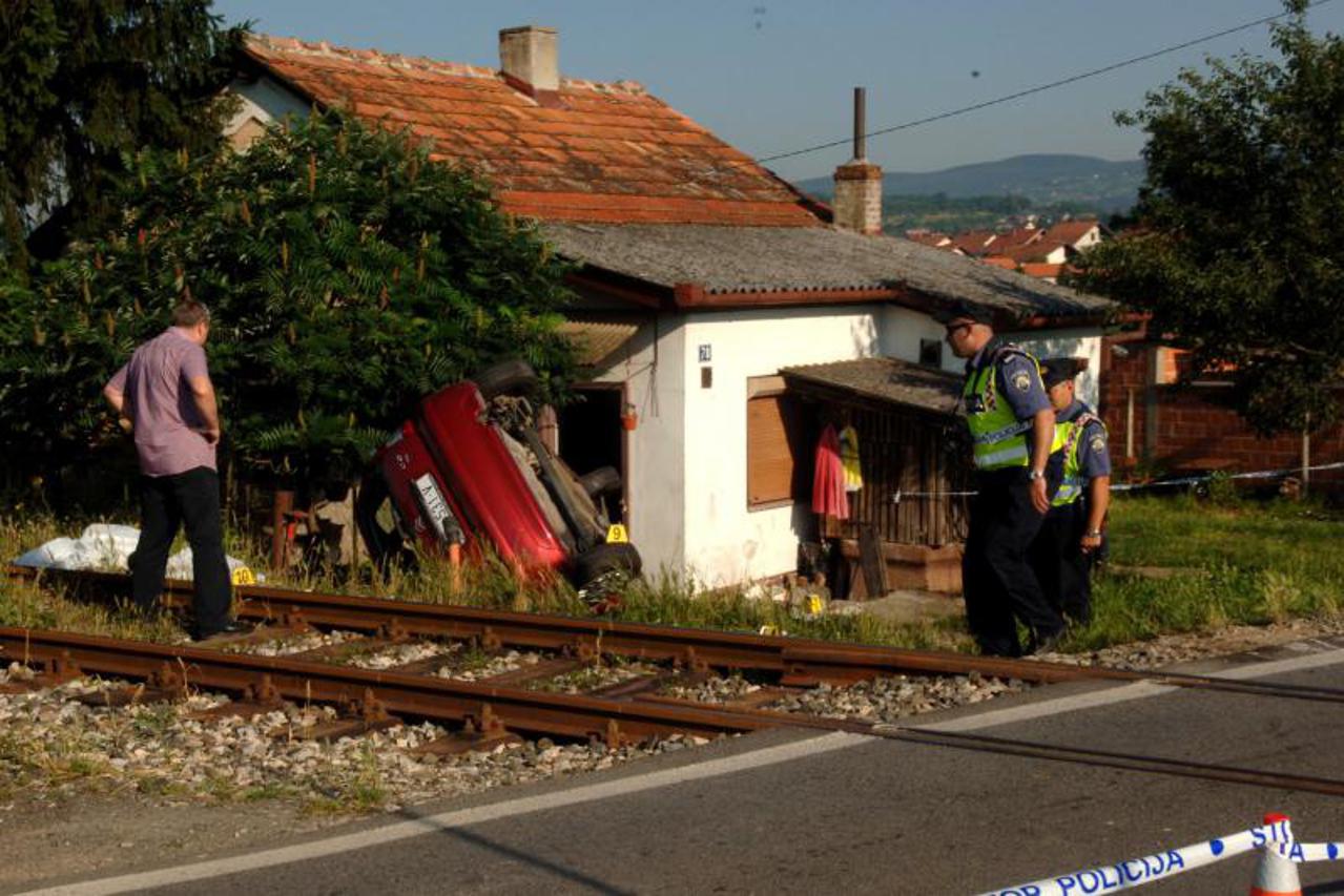 željeznička nesreća,nalet vlaka,tračnice,prijelaz (1)
