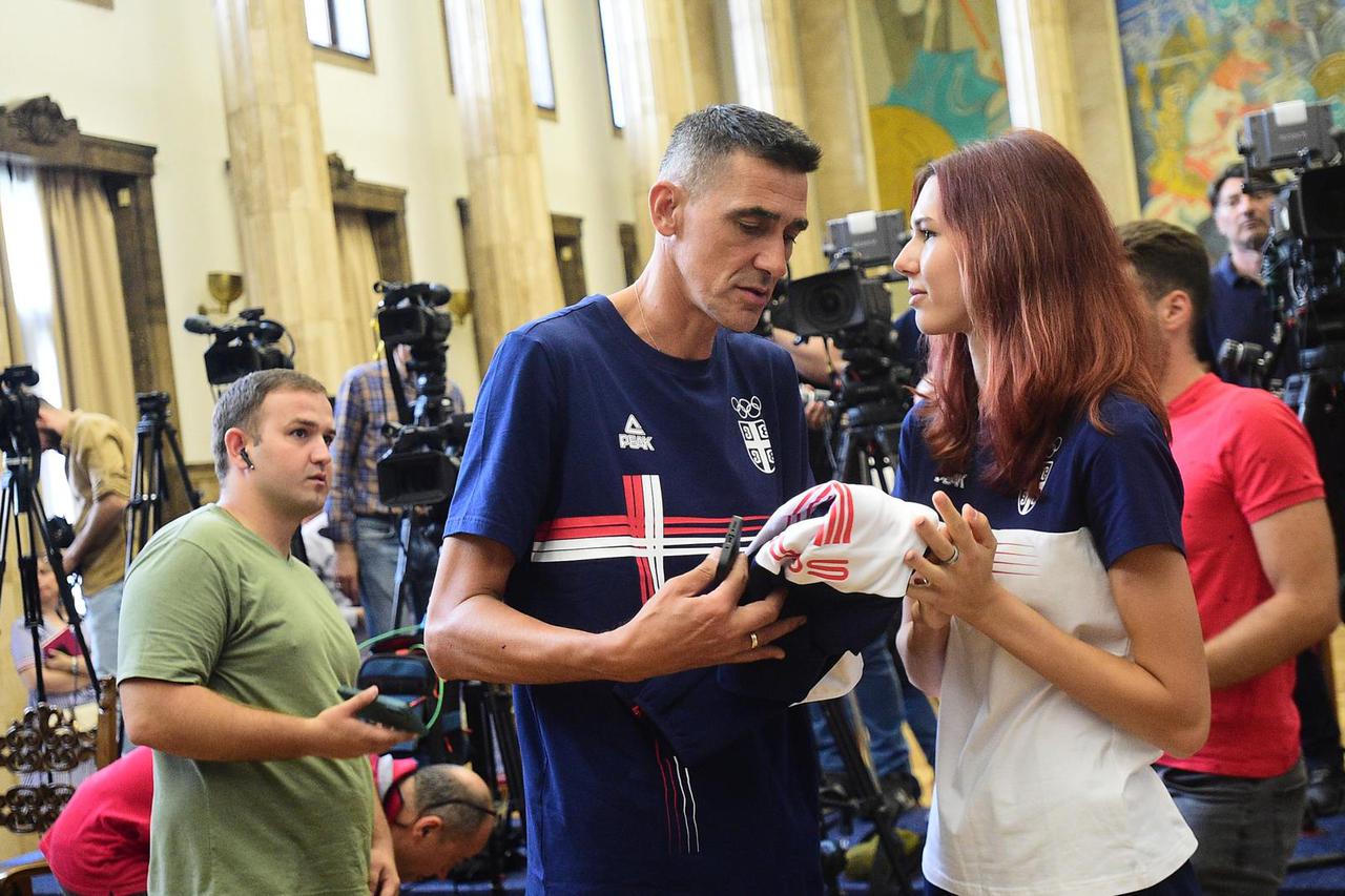 Beograd: Vučić primio sportaše i članove olimpijskog tima Srbije