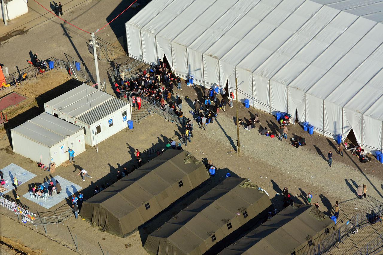 izbjeglički kamp