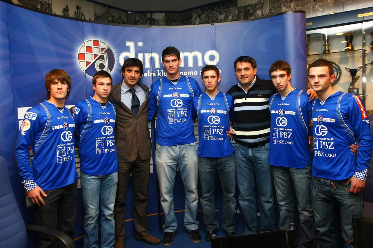 ARHIVA - Dinamo predstavio pojačanja za nastavak sezone, 2009.