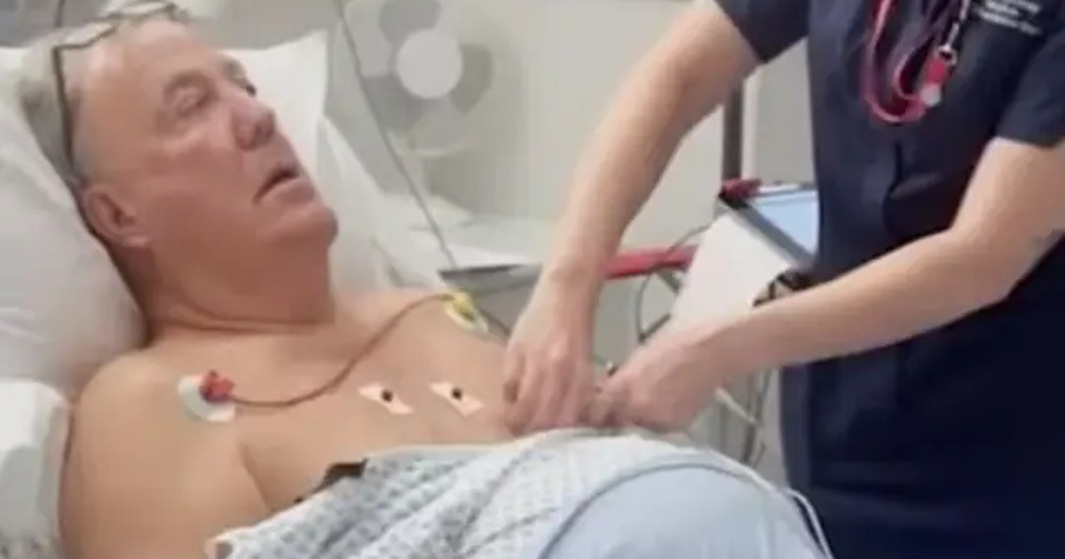 Slavni voditelj o drami u bolnici: 'Liječnici su mi rekli da sam danima od smrti, srce mi nije dobivalo krv'