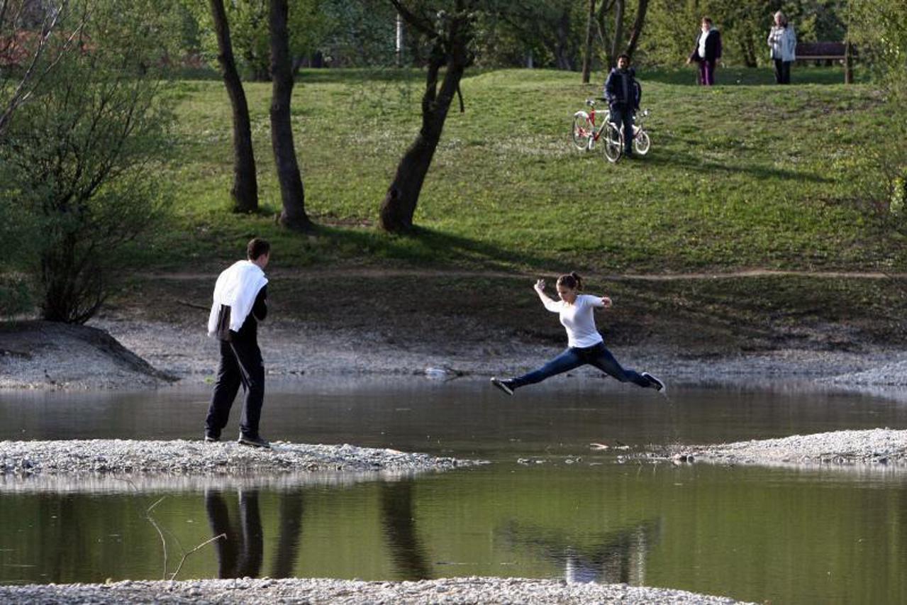 bundek, malo jezero