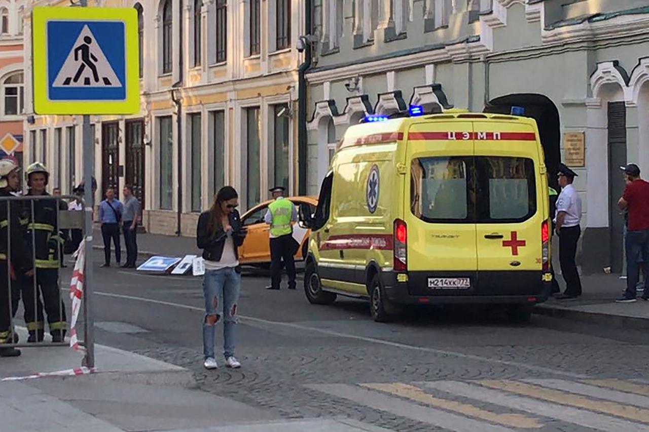 Taksijem se zabio u navijače u Moskvi, osmero ozlijeđenih