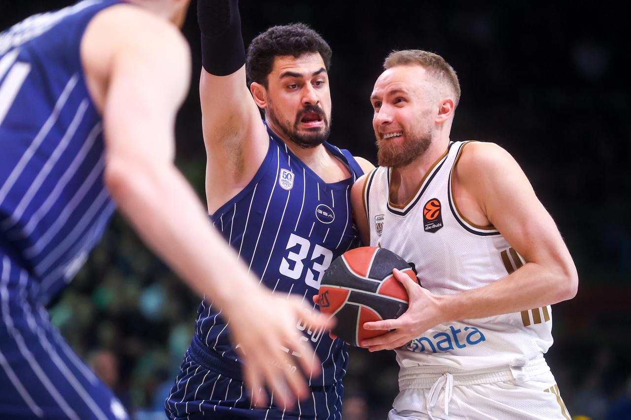 Dubai Basketball i Anadolu Efes susreli se u 37. kolu košarkaške Eurolige