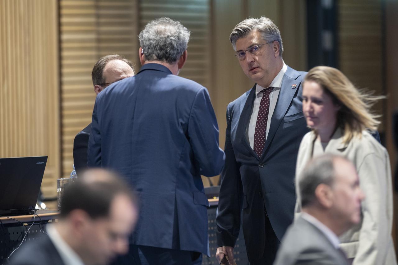 Zagreb: Održana sjednica Vlade u Nacionalnoj i sveučilišnoj knjižnici