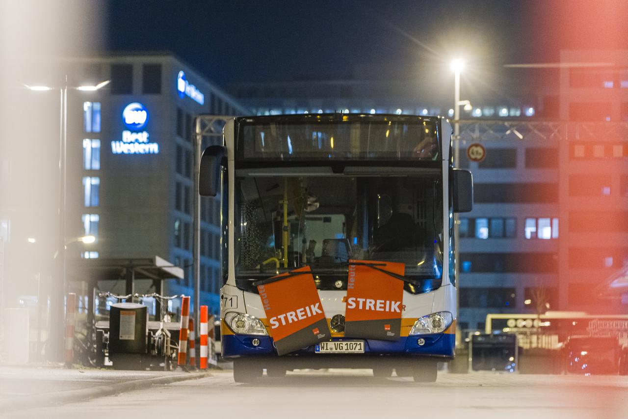 Verdi warning strikes in local transport - Hesse