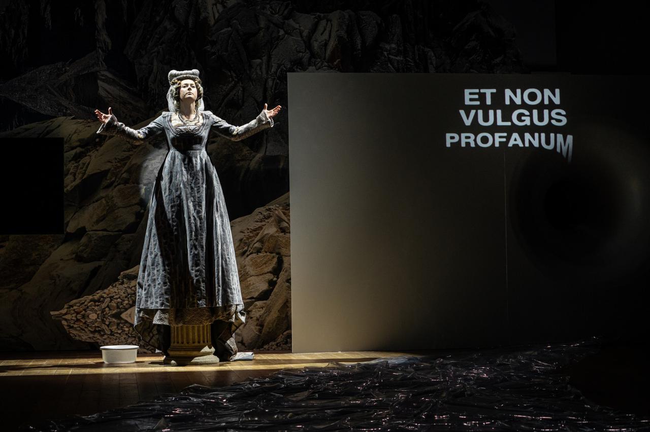 Večernji te vodi na predstavu Erasmus!