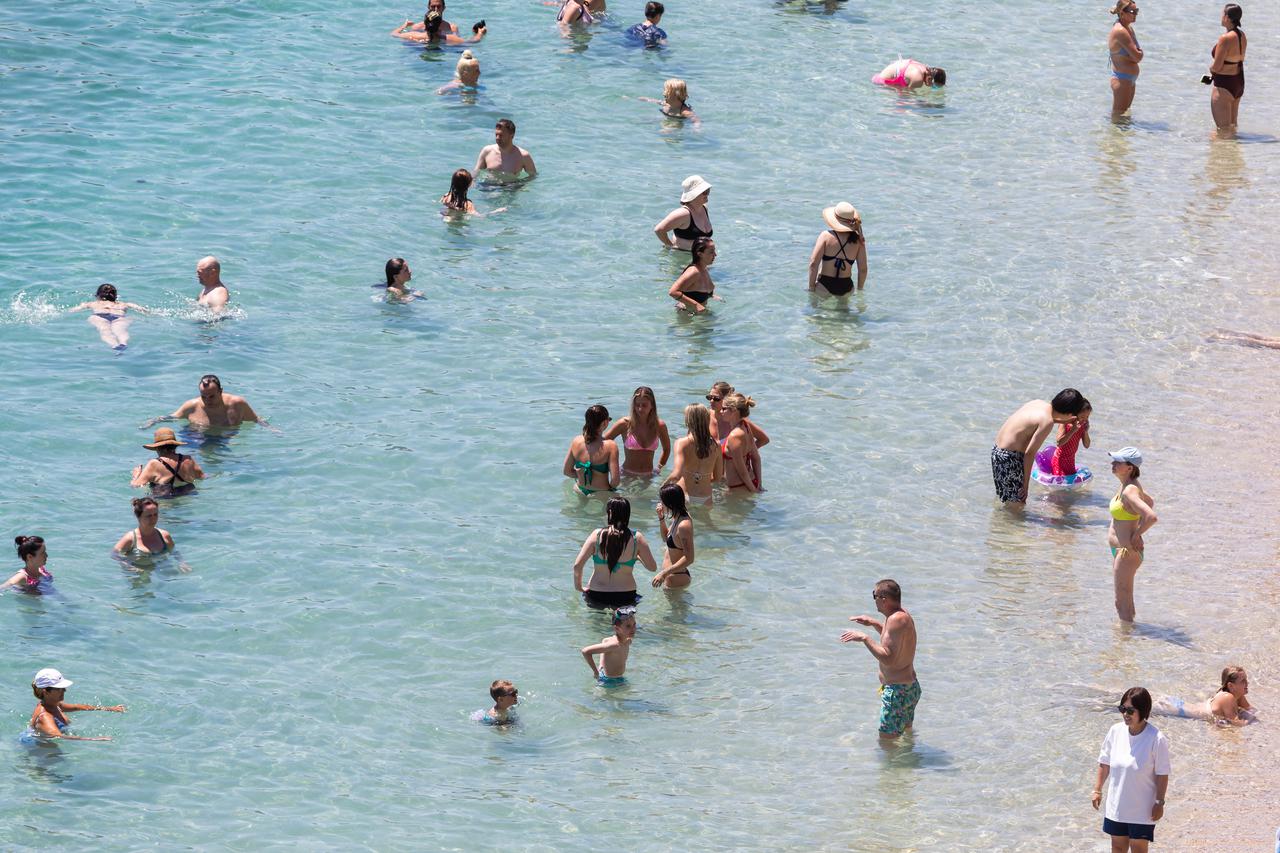 Sunčani dan na dubrovačkim plažama