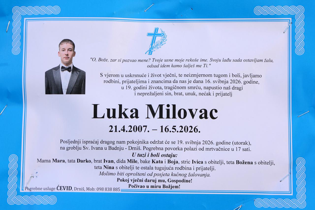 Dan nakon tragedije u Drnišu, gra?ani pale lampione za ubijenog 19-godišnjaka