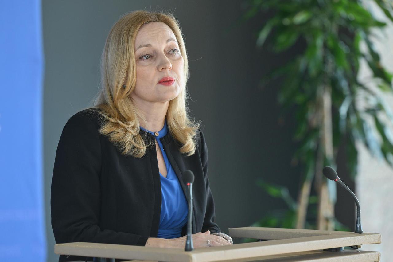 Zagreb: Marijana Petir obratila se medijima nakon sastanka Vlade i predstavnika trgovačkih lanaca