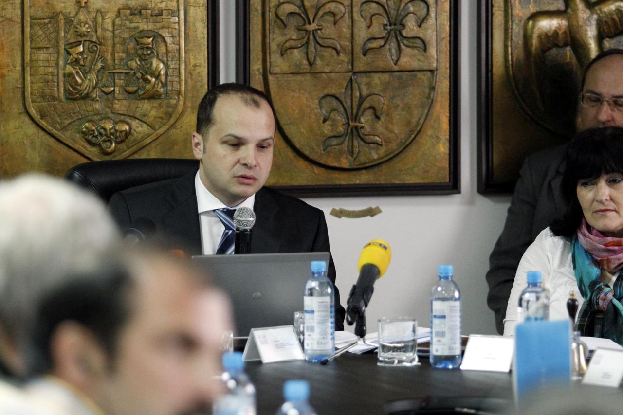 siniša hajdaš dončić