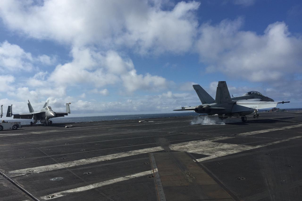 Nosa? zrakoplova USS George Bush na obalama Škotske 