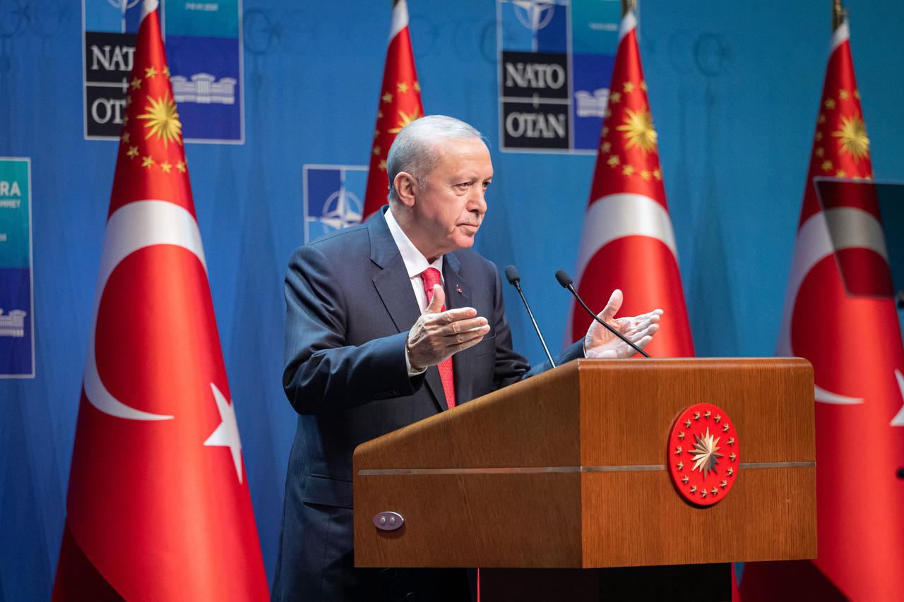 Recep Tayyip Erdogan at NATO Summit Press Conference - Ankara AJ