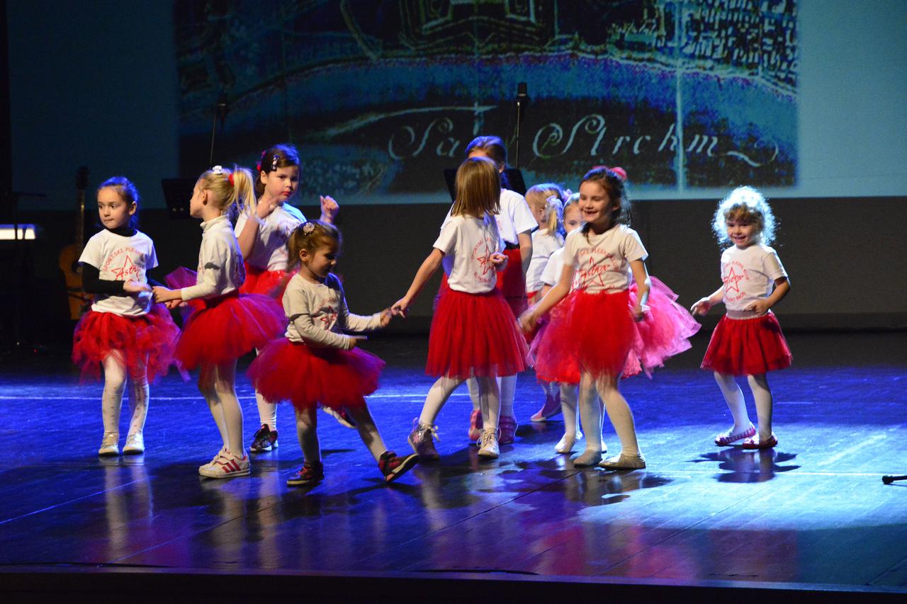 Slavonski Brod Božićna zvijezda