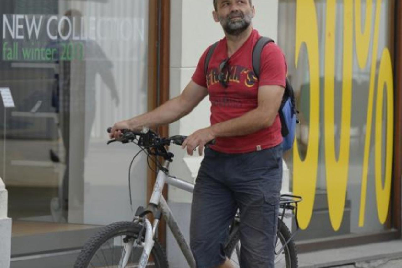 Biciklisti, portal (1)