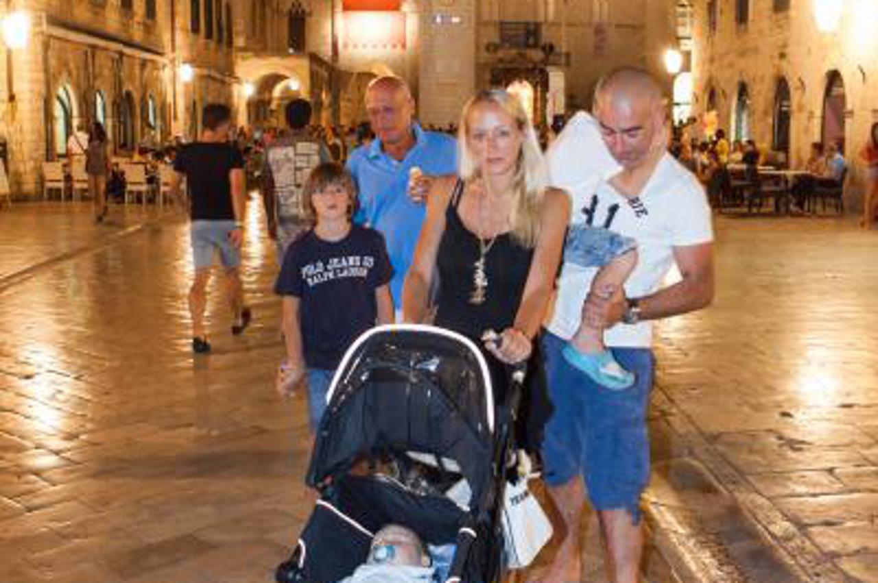 Pavasović i Štern (1)