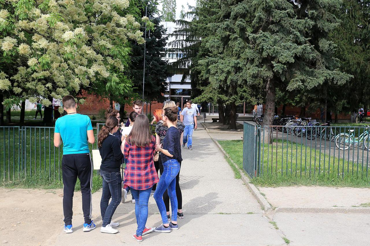 Osijek: Tehni?ka škola i prirodoslovna gimnazija Ru?era Boškovi?a