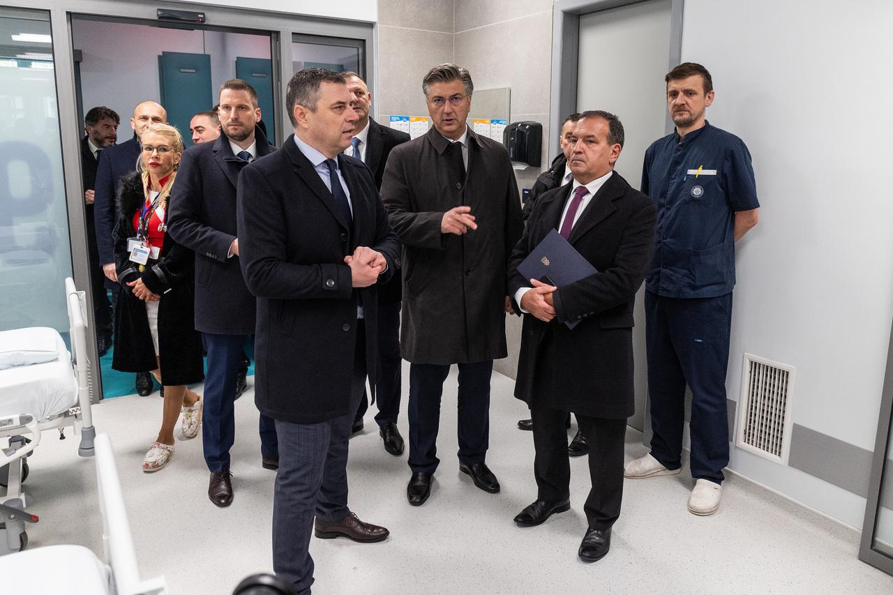 Osijek: Svečanost otvorenja nove zgrade Objedinjenog hitnog bolničkog prijema KBC-a Osijek