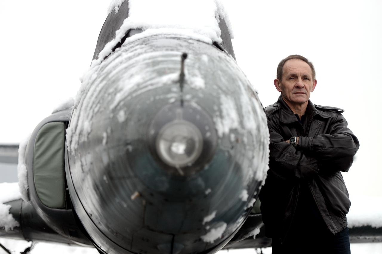 Varaždin: Na današnji dan 1992. godine izveden povijesni prelet pilota Danijela Borovi?a