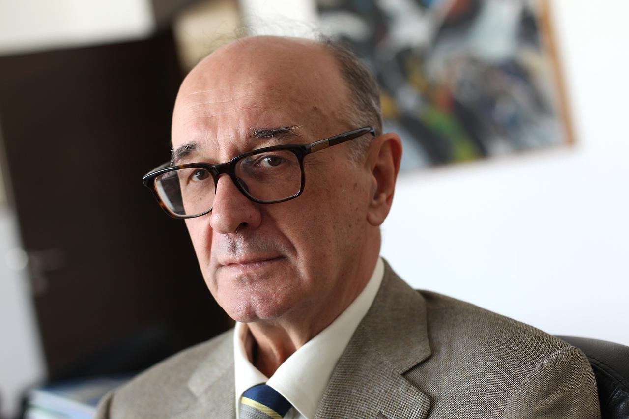 Nikica Valentić