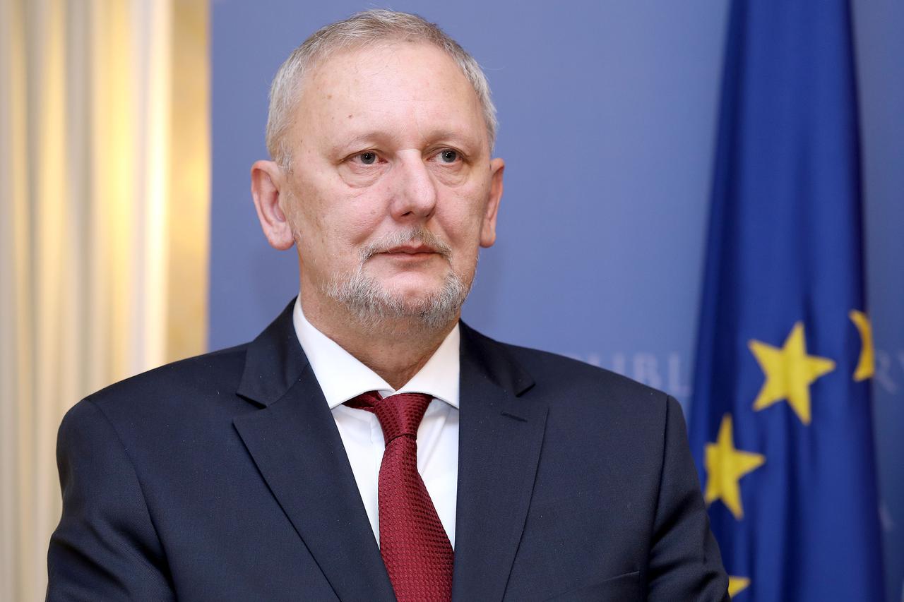Davor Božinović
