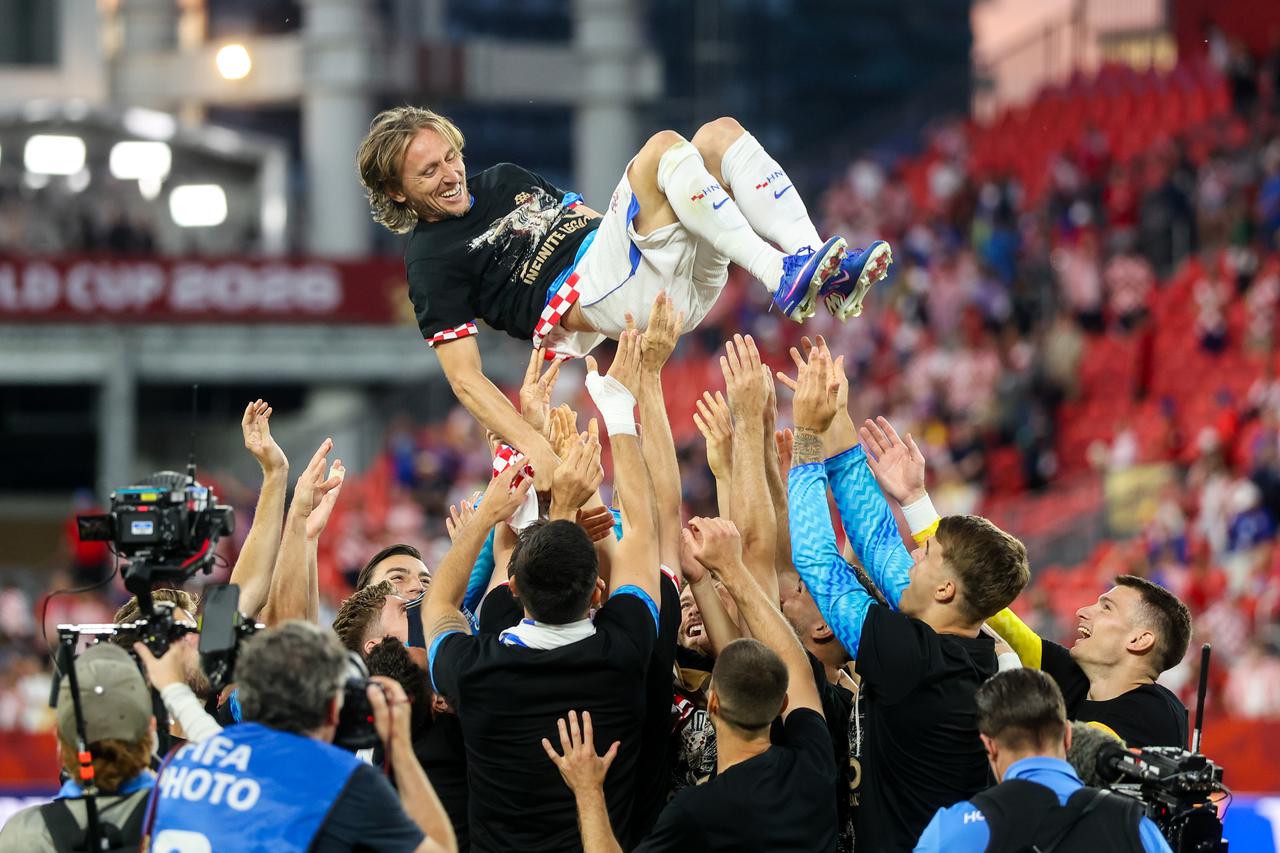 SP 2026 Toronto: Hrvatska reprezentacija obilježila 200. nastup Luke Modrića u dresu Hrvatske