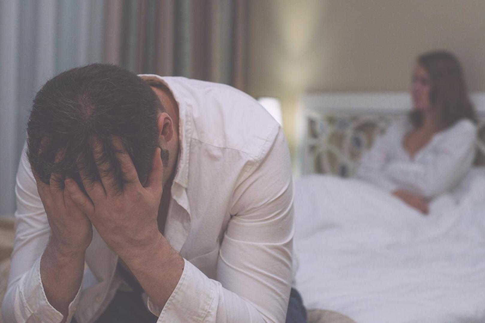 Najpopularnija Britanska web stranica za online spojeve, IllicitEncounters, analizirala je podatke svojih oženjenih članova i otkrila da  svoje partnere najčešće varaju Vage, a 16 posto svih preljubnika tog je horoskopskog znaka. Blizu Vage su i 'dvolični' Blizanci s 14 posto, slijede ih Jarci s 12 posto, dok je Škorpion čini se najvjerniji znak zodijaka, piše Daily Mail. 