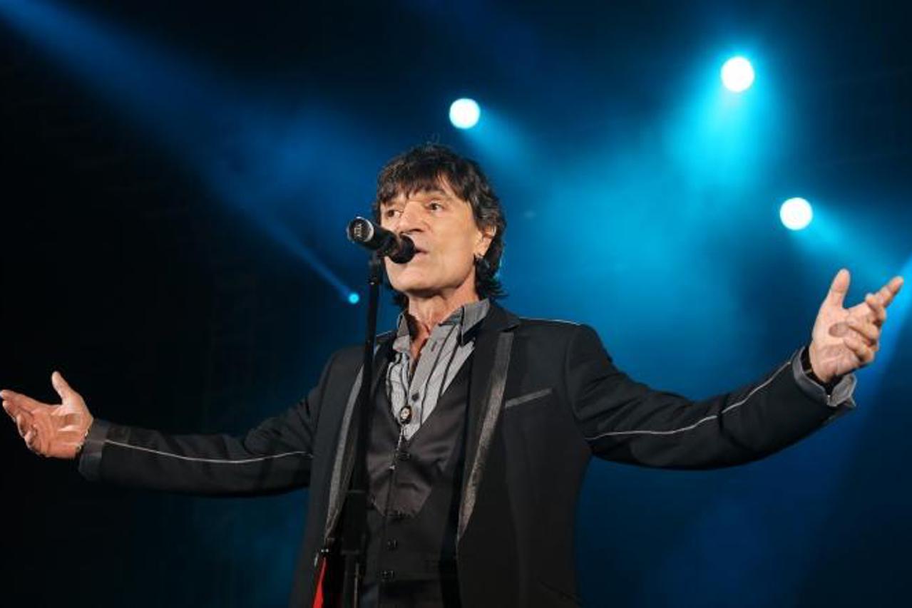 '20.12.2012., Zagreb - Zvijezde Hit Recordsa na koncertu u Domu sportova zapjevale svoje najpoznatije pjesme. Jasmin Stavros. Photo: 