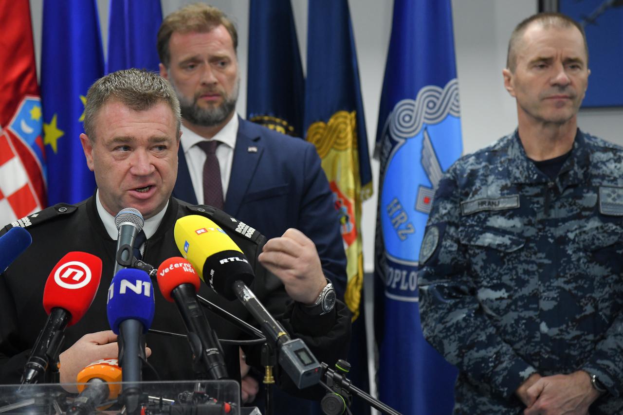 Konferencija za medije na Plesu povodom pada MiG-a