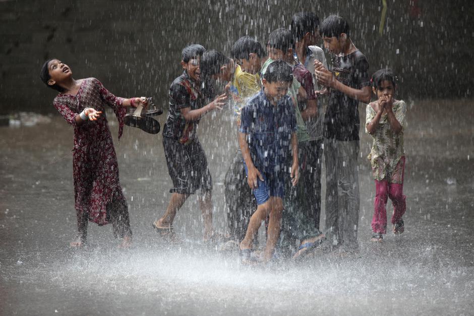 Obilne kiše odnose živote na jugu Azije