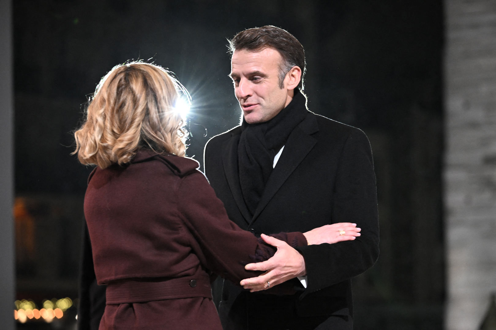 Meloni je dospjela na naslovnice diljem svijeta kada je postala prva premijerka Italije, no malo je tko predviđao da će dugo ostati na dužnosti. No tijekom protekle dvije godine Meloni je konsolidirala svoju vladu kao jednu od najstabilnijih koje su postojale u poslijeratnoj Italiji. 